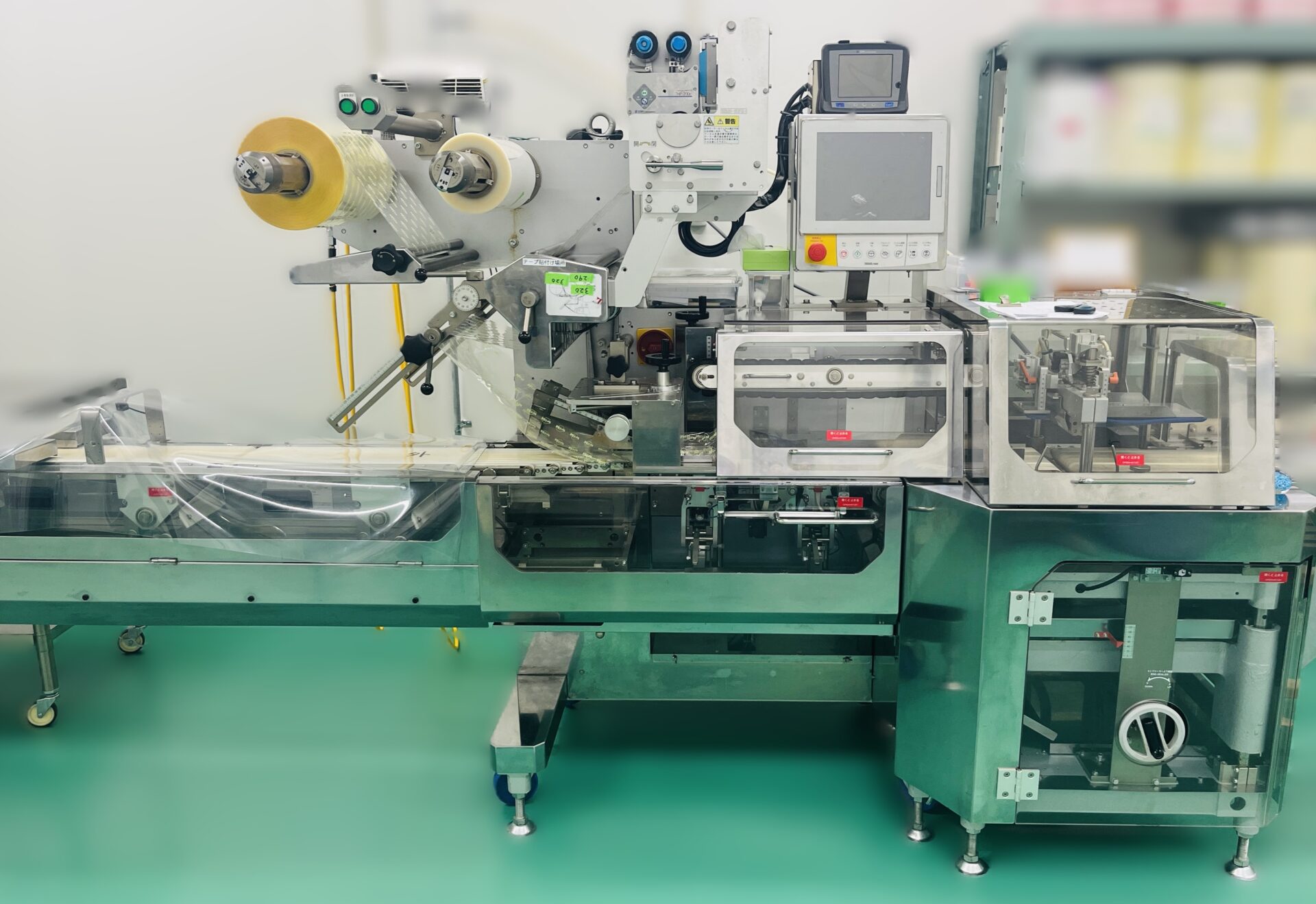 横ピロー包装機　川島製作所　KBF‐7072V